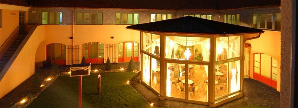 Jufa Hotel Poellau - Bio Landerlebnis Eksteriør bilde